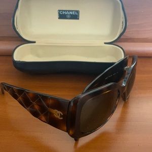 Authentic chanel sunglasses
